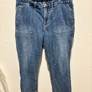 Stylish Blue Women's Cropped Jeans